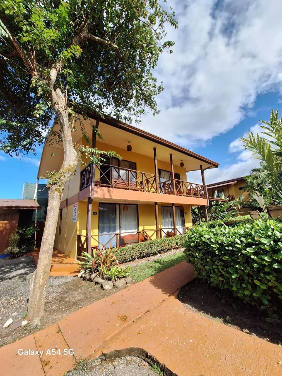 Iris Arenal Hotel La Fortuna Extérieur photo