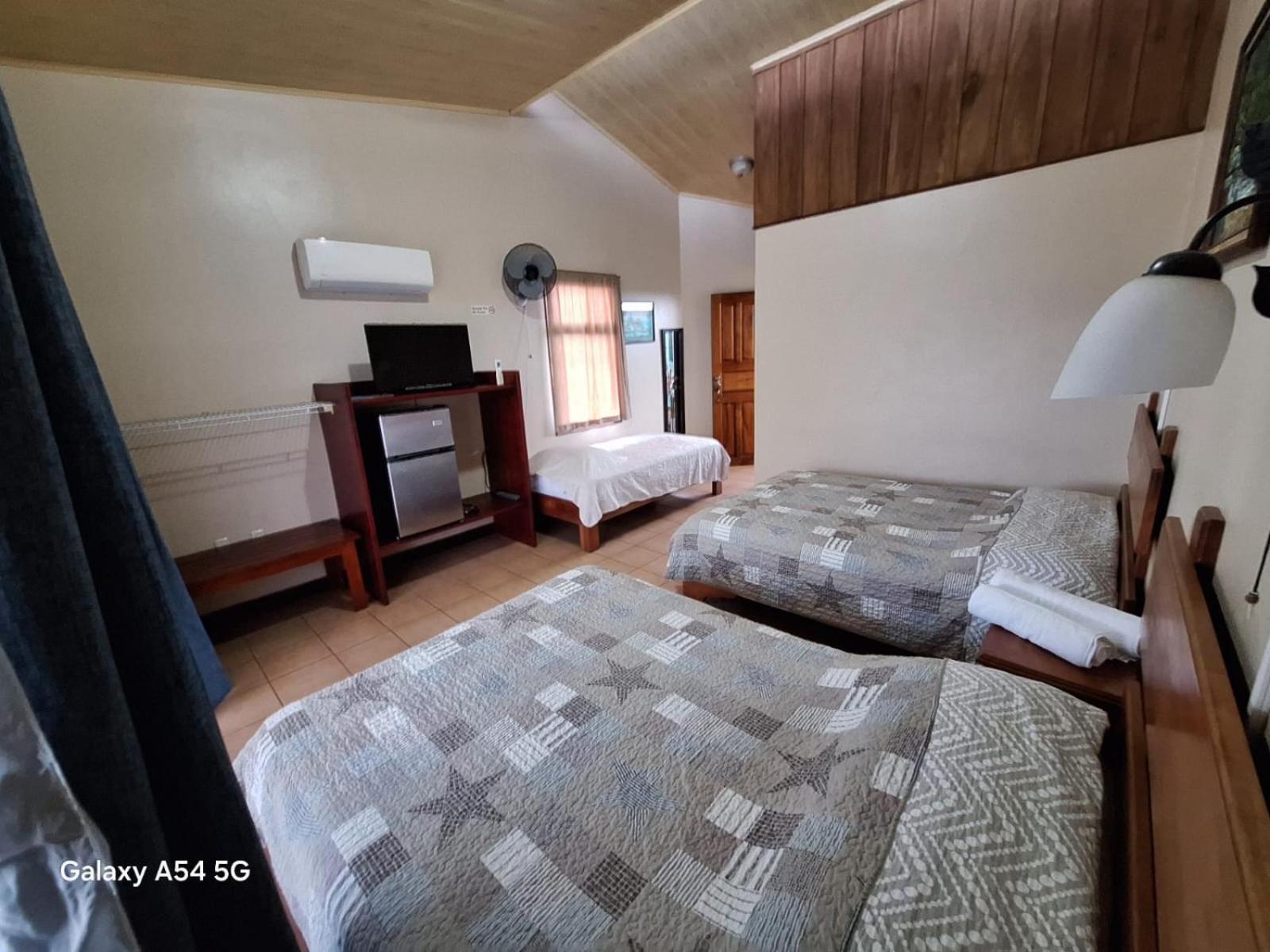 Iris Arenal Hotel La Fortuna Extérieur photo