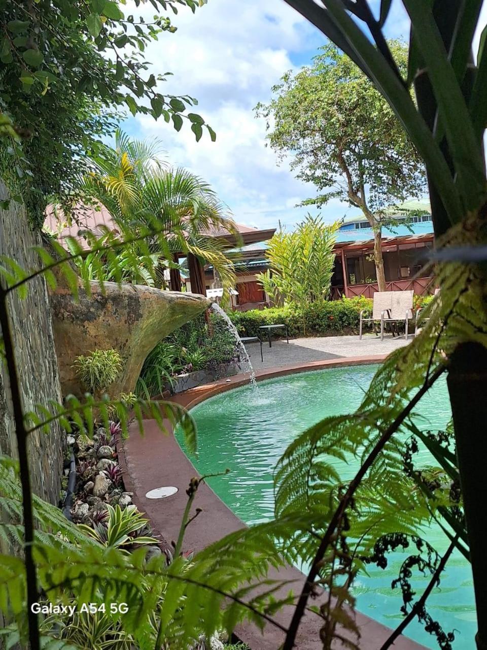 Iris Arenal Hotel La Fortuna Extérieur photo